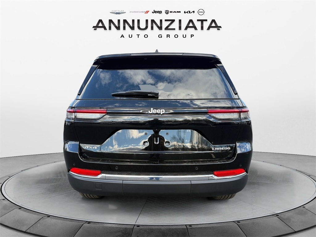 New 2025 Jeep Grand Cherokee Laredo X Sport Utility