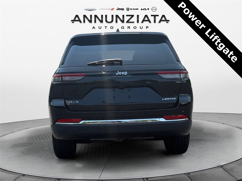 2022 Jeep Grand Cherokee Limited photo 4