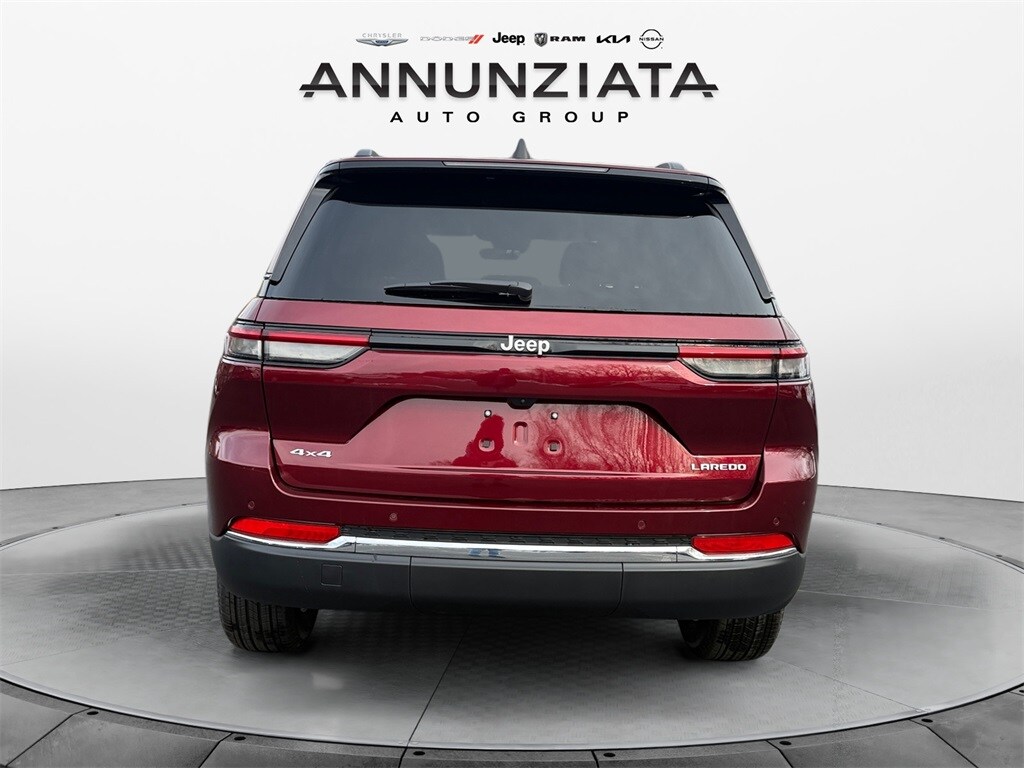 New 2025 Jeep Grand Cherokee Laredo X Sport Utility