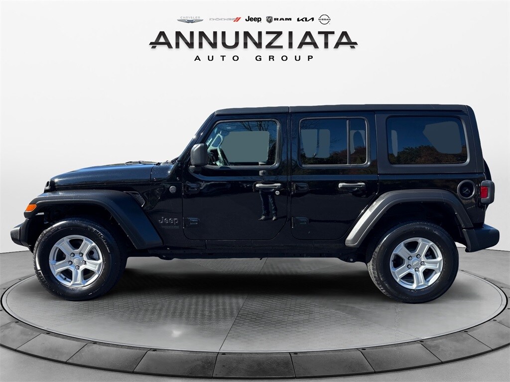 2022 Jeep Wrangler Unlimited Sport S photo 2