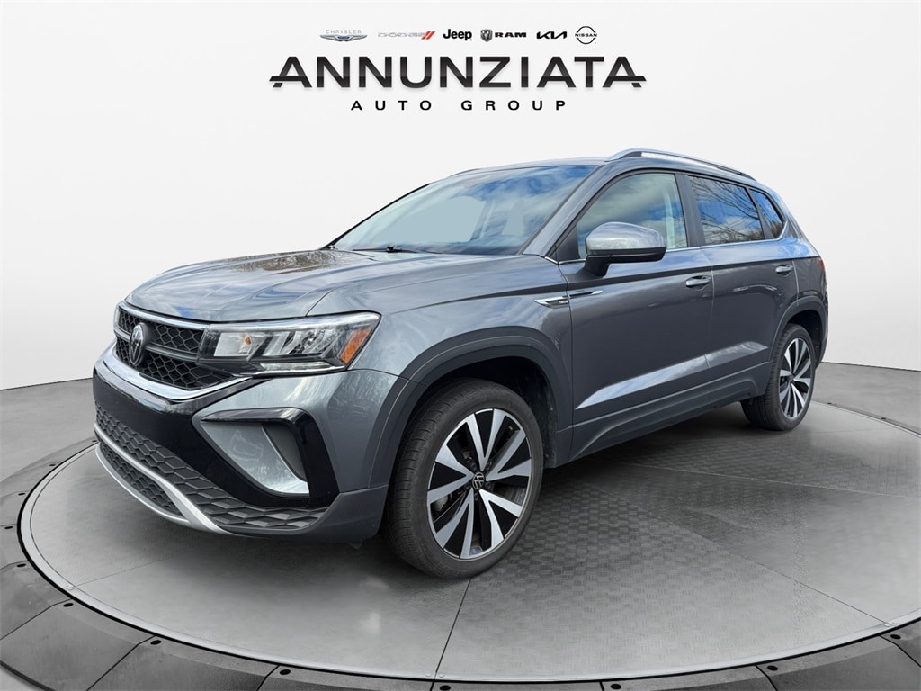 Used 2024 Volkswagen Taos 1.5T SE SUV