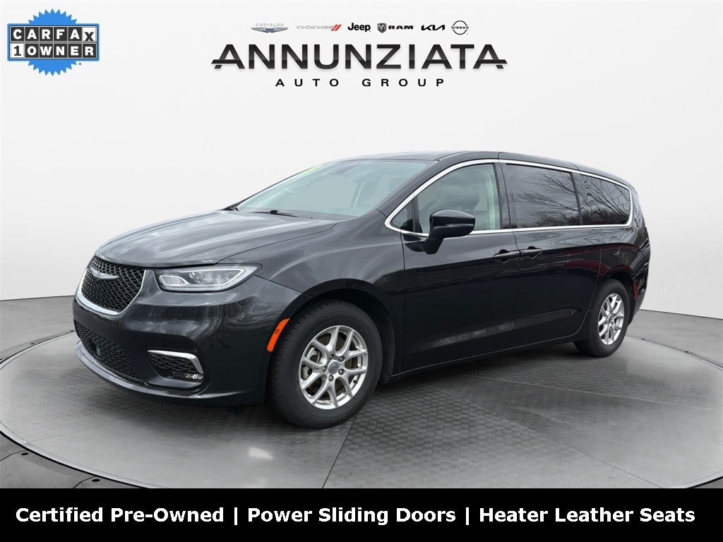 Used 2023 Chrysler Pacifica Touring L Minivan/Van