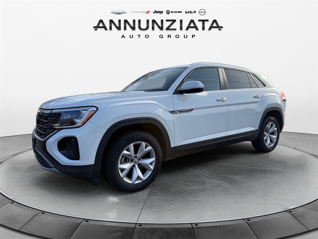 Used 2024 Volkswagen Atlas Cross Sport 2.0T SE w/Technology SUV