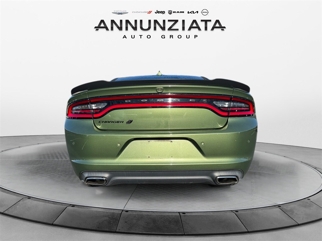 2020 Dodge Charger SXT photo 4