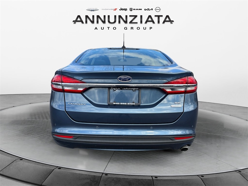 Used 2018 Ford Fusion SE Sedan