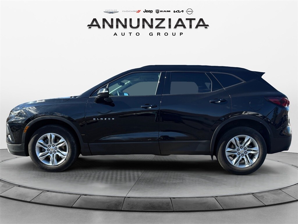 2022 Chevrolet Blazer 3LT photo 2
