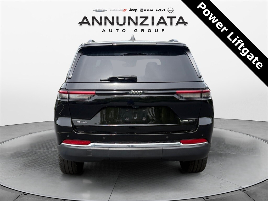 2022 Jeep Grand Cherokee Limited photo 4