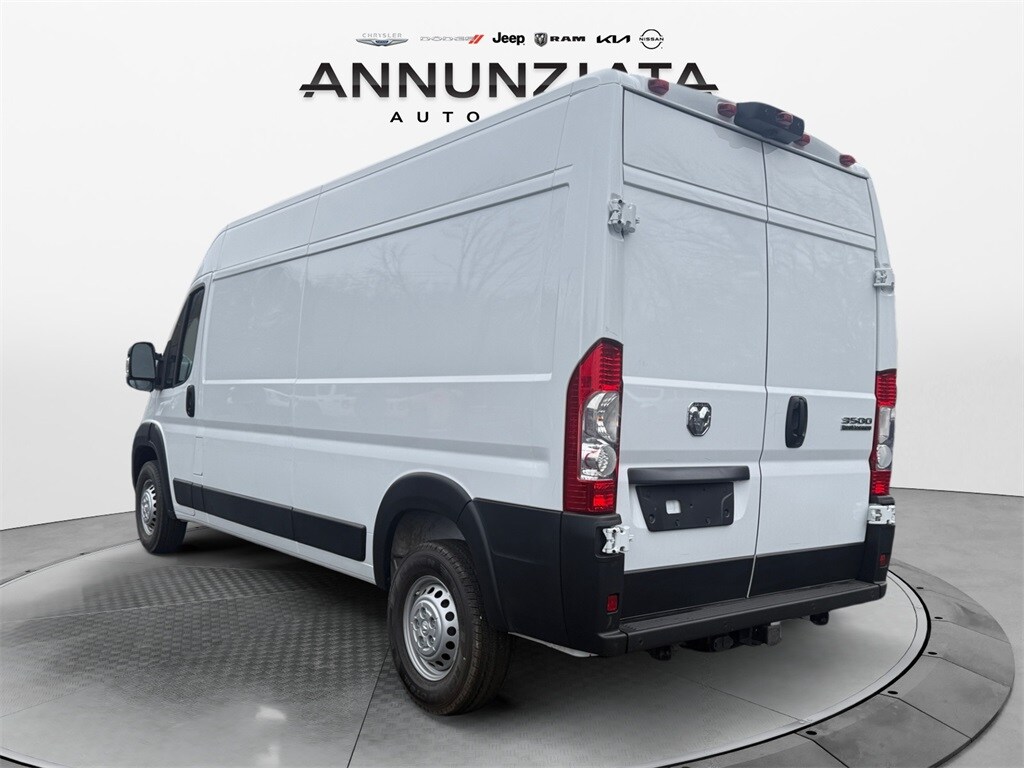 2026 Ram ProMaster 3500 Cargo Van photo 2