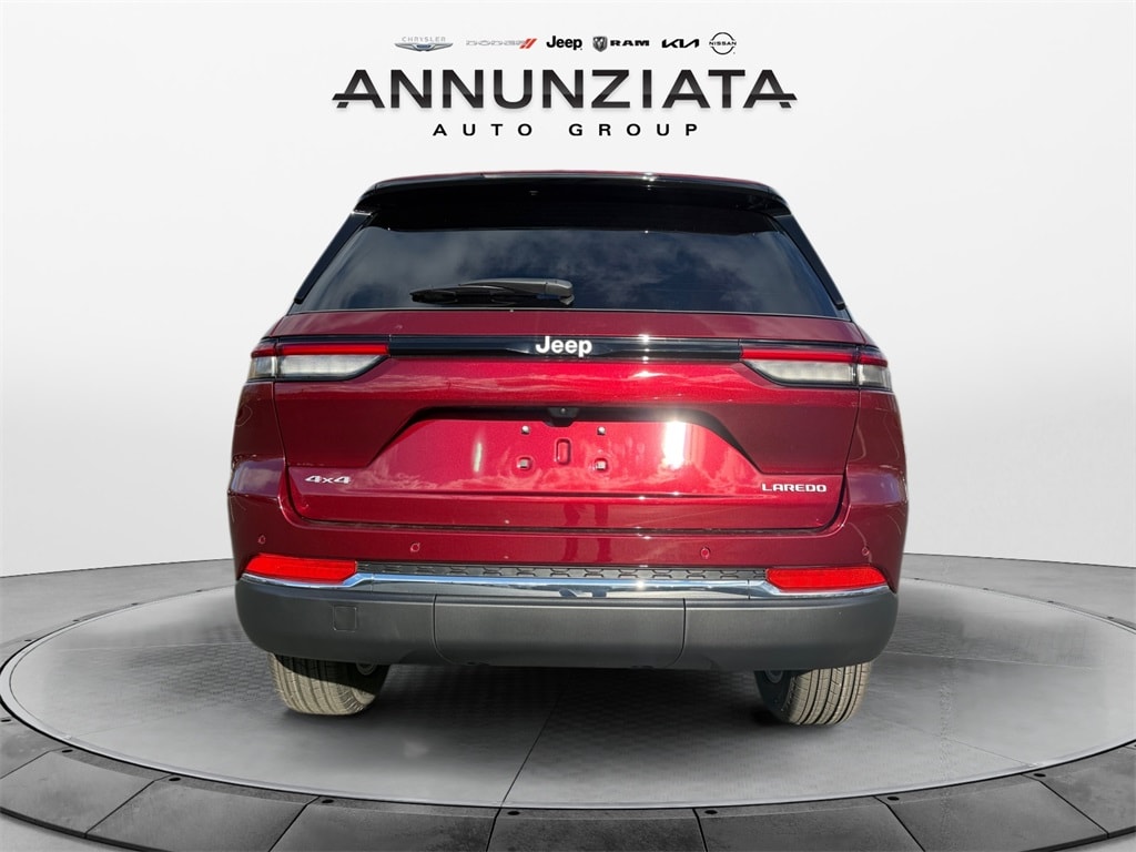 New 2025 Jeep Grand Cherokee Laredo X Sport Utility