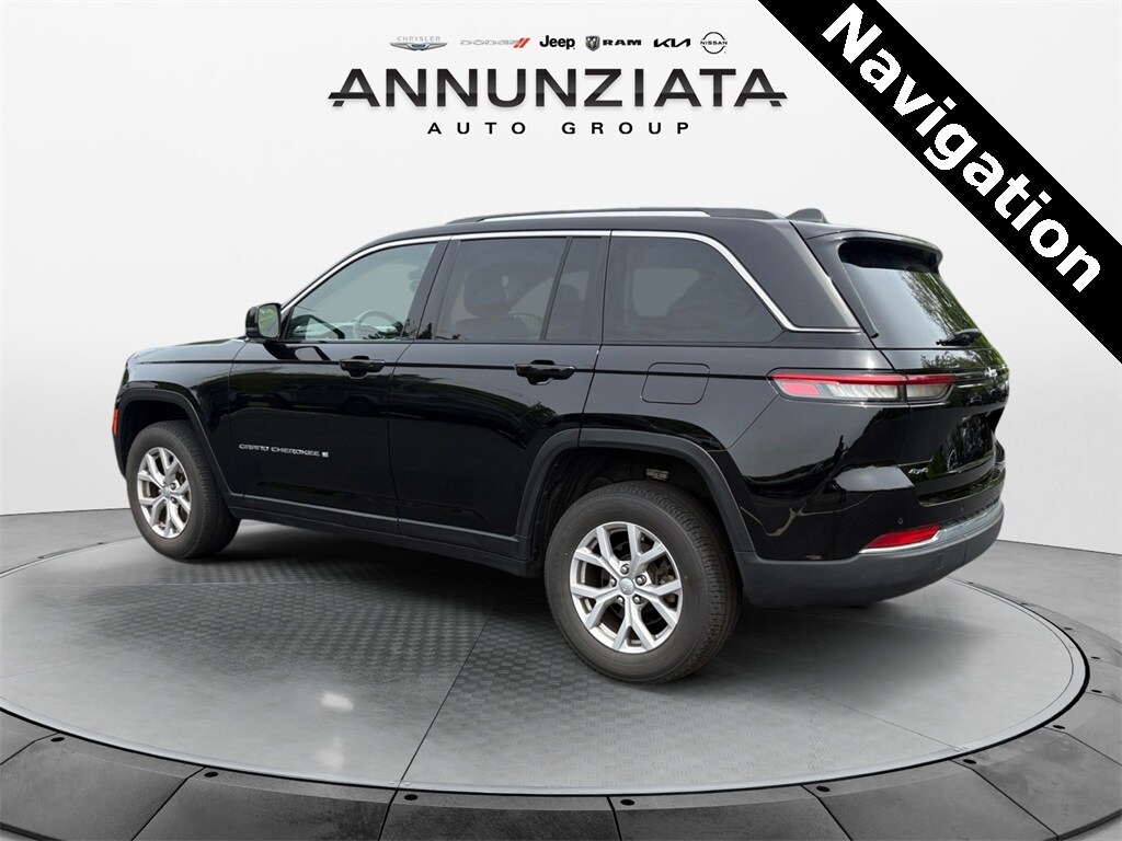 2022 Jeep Grand Cherokee Limited photo 3