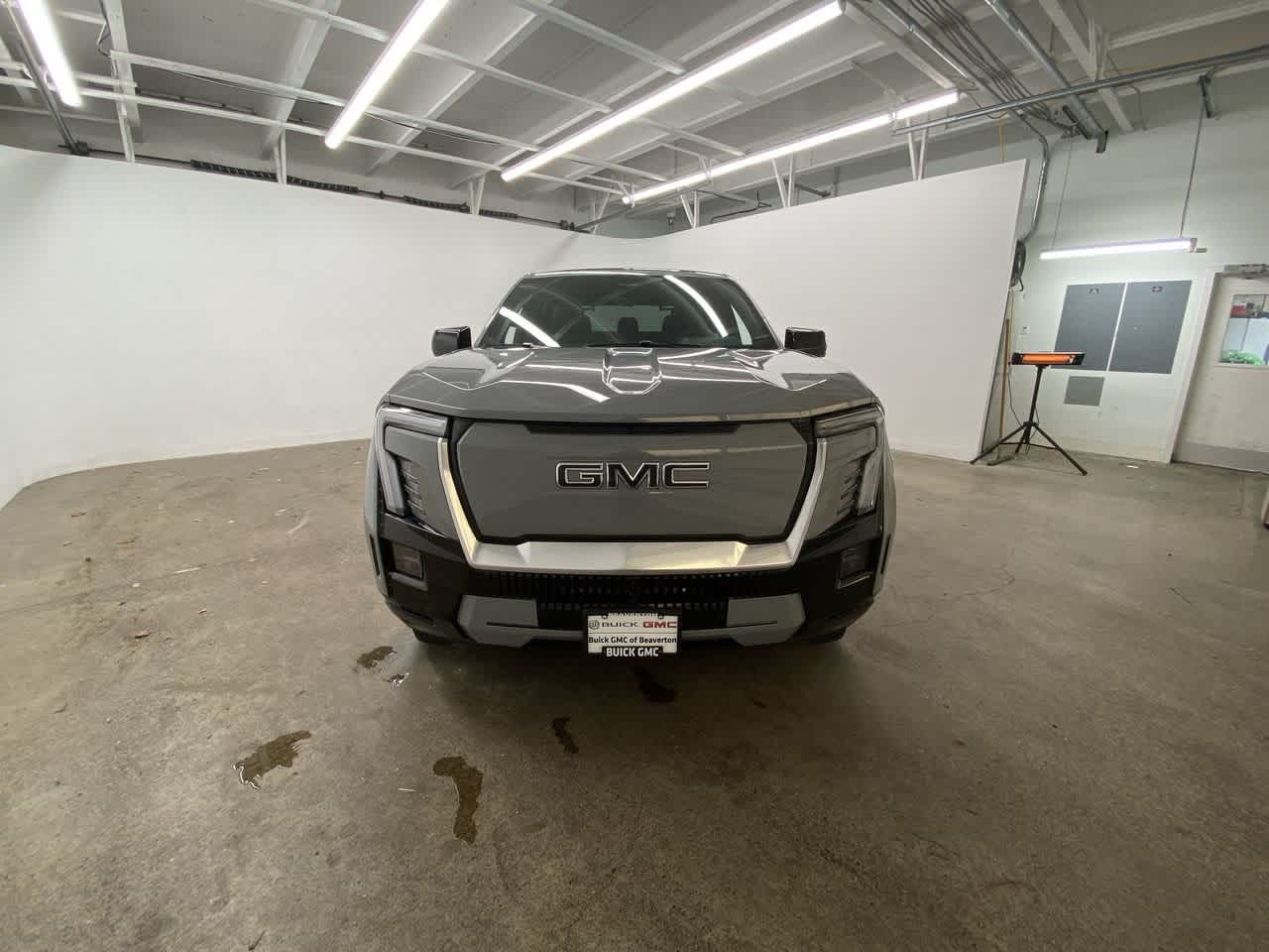2024 GMC Sierra EV Denali 9