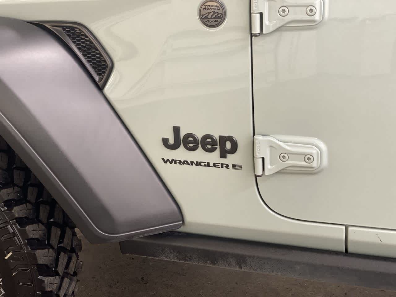 Thumbnail: 2023 Jeep Wrangler - 10