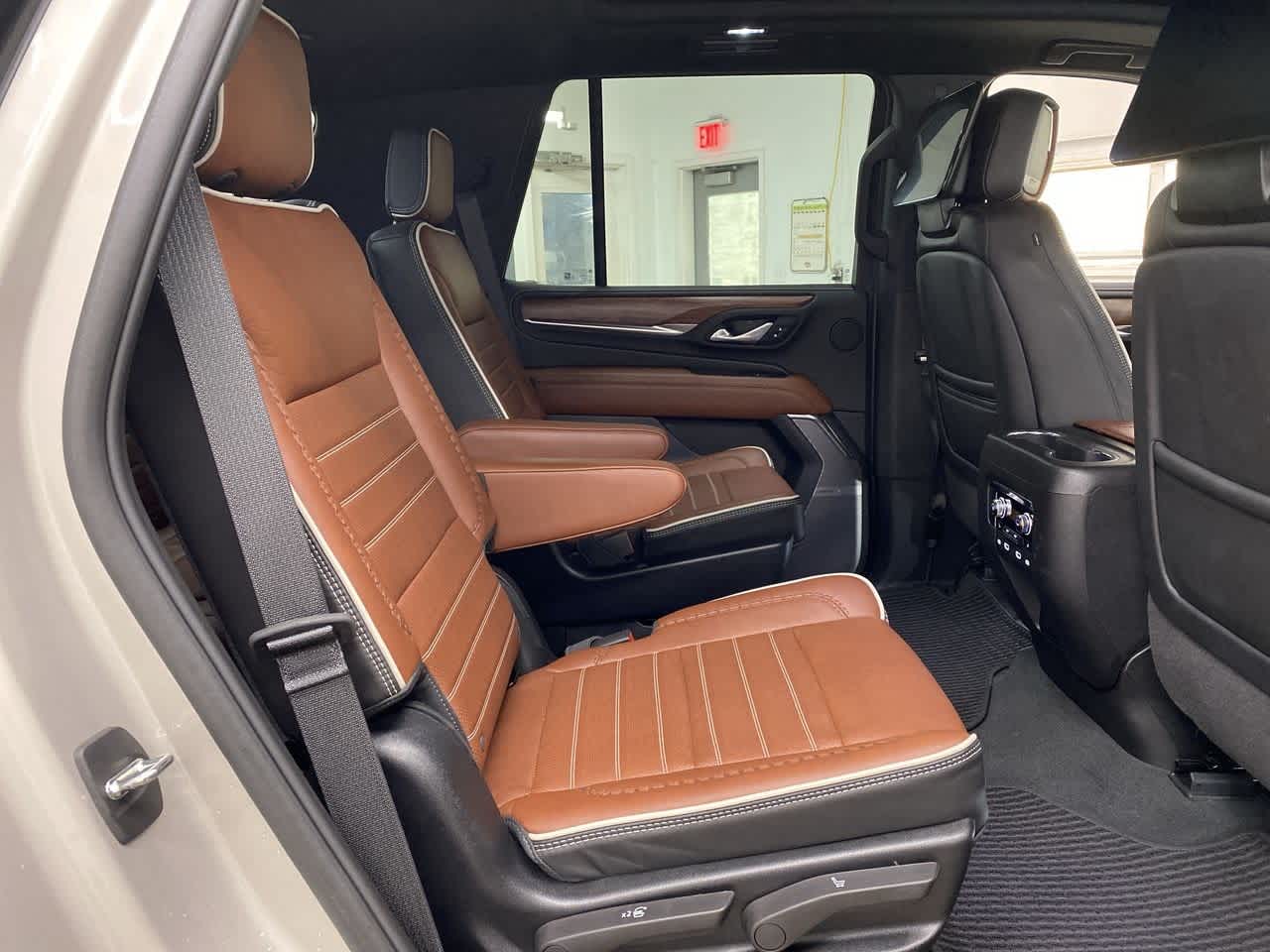 Thumbnail: 2024 GMC Yukon - 18