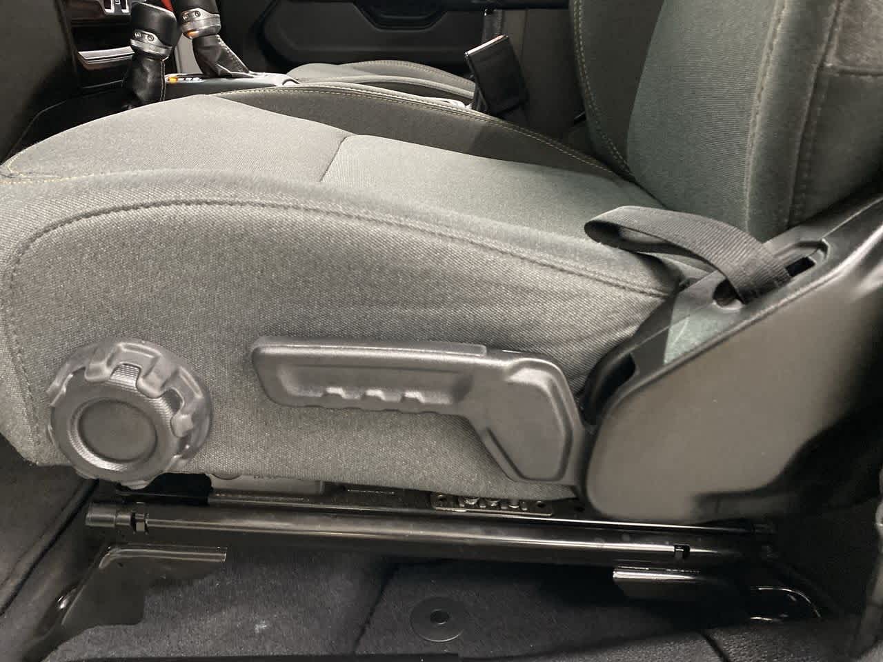 Thumbnail: 2025 Jeep Wrangler - 14