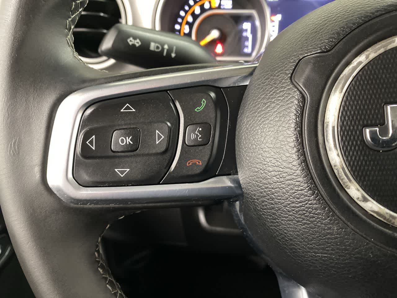 Thumbnail: 2020 Jeep Gladiator - 21