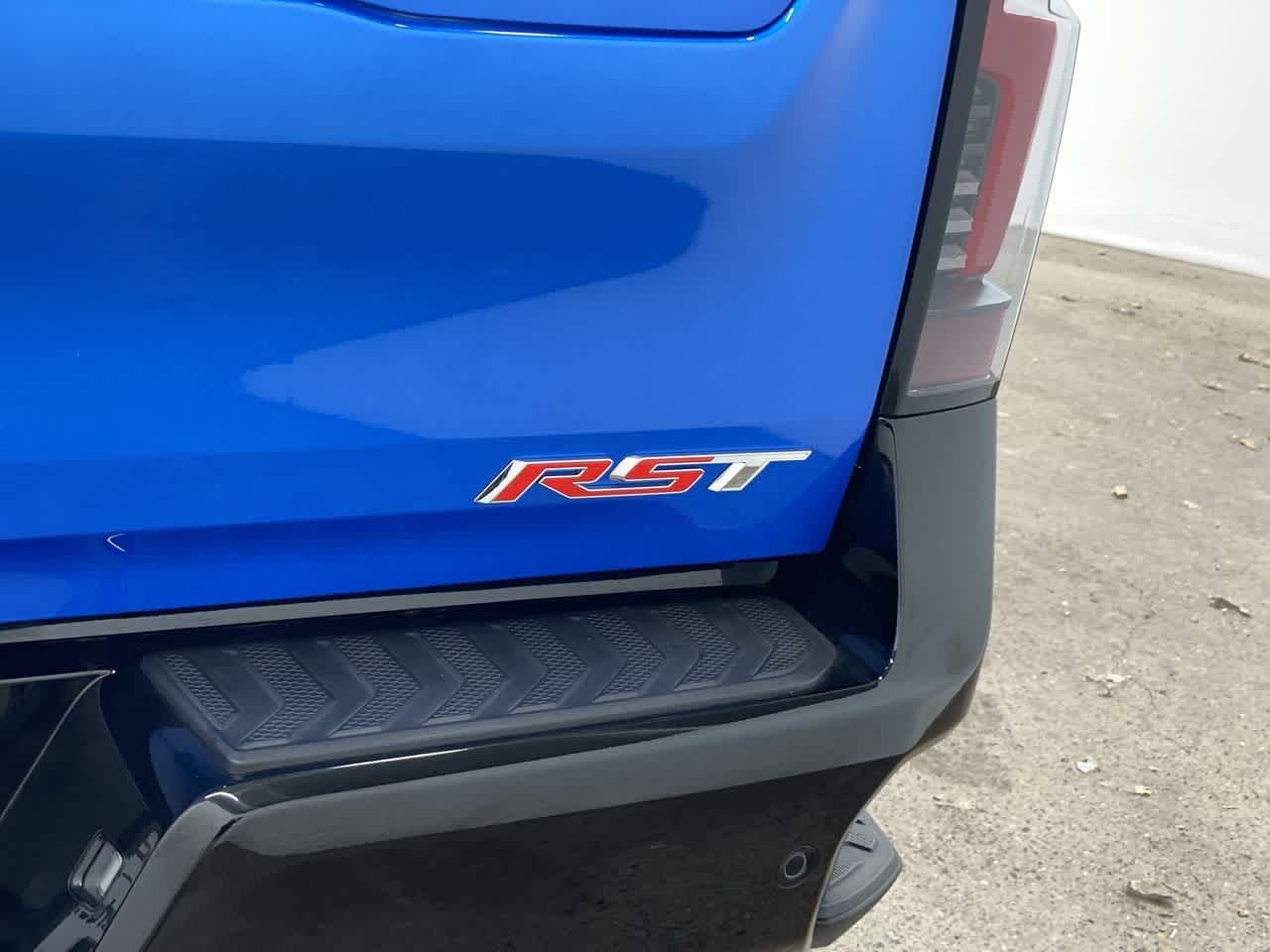 Thumbnail: 2025 Chevrolet Silverado EV - 11