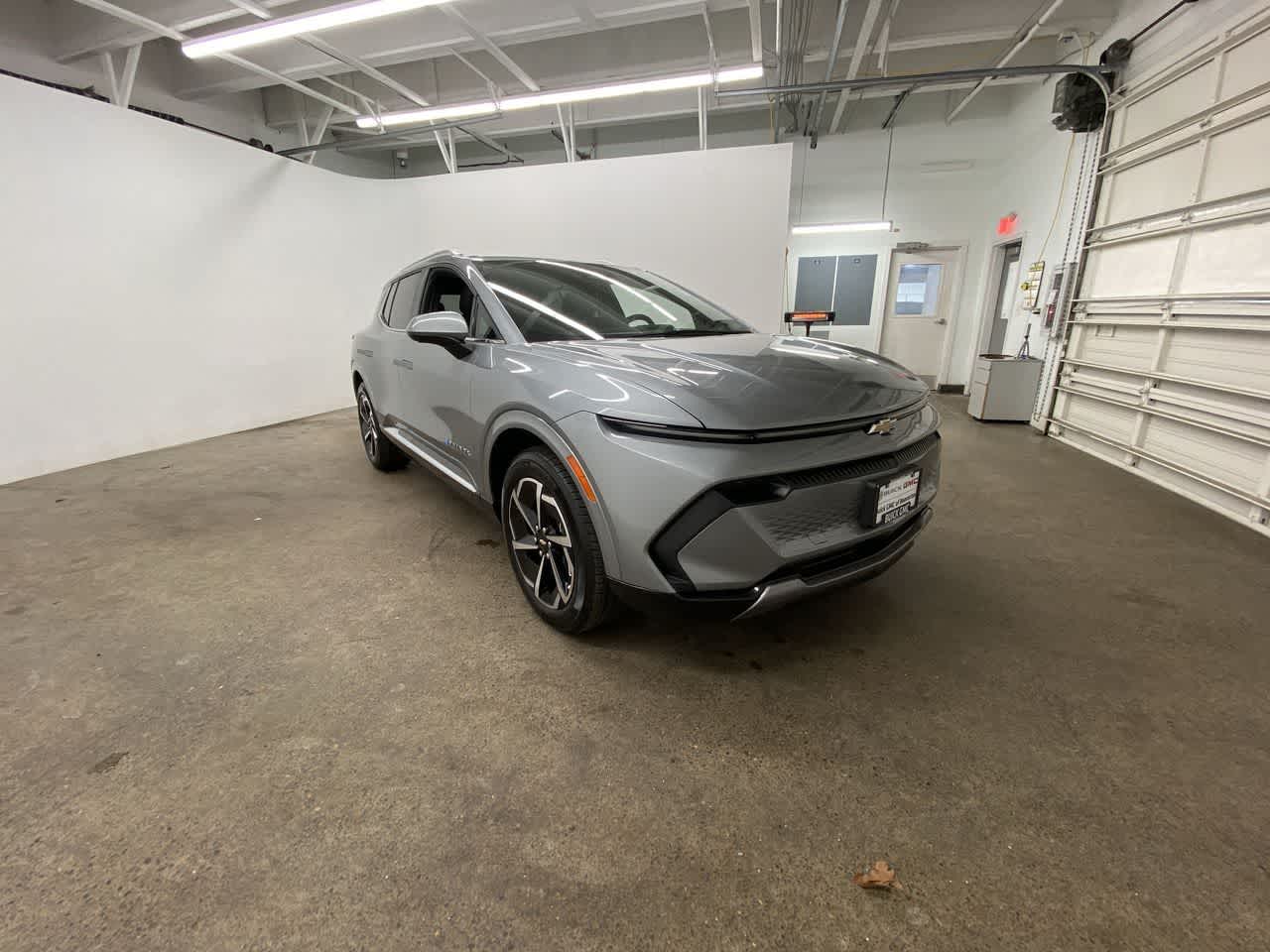 Thumbnail: 2025 Chevrolet Equinox - 8