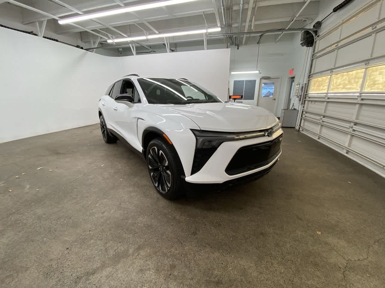 Thumbnail: 2024 Chevrolet Blazer EV - 8