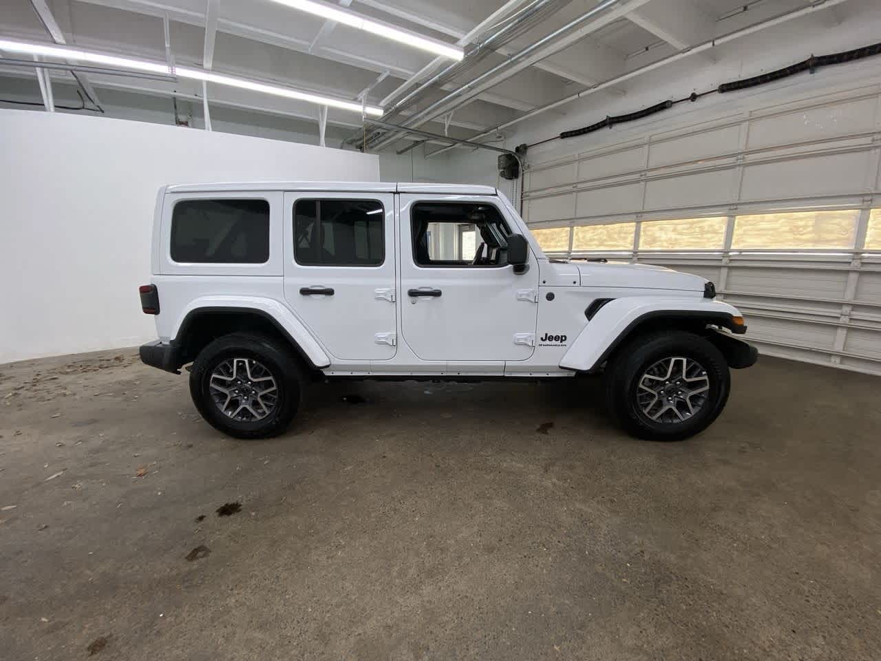 Thumbnail: 2025 Jeep Wrangler - 7