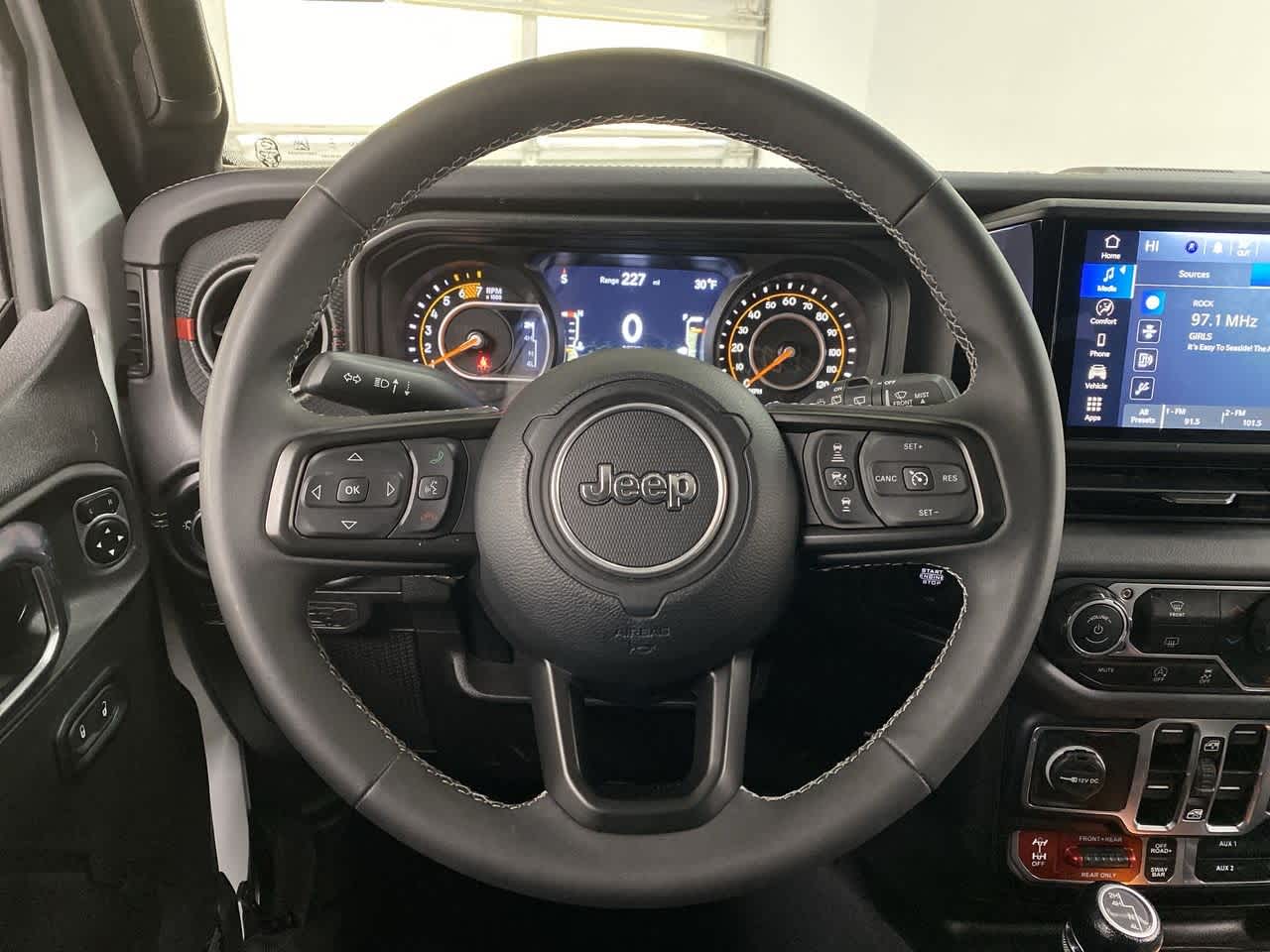 Thumbnail: 2025 Jeep Wrangler - 20