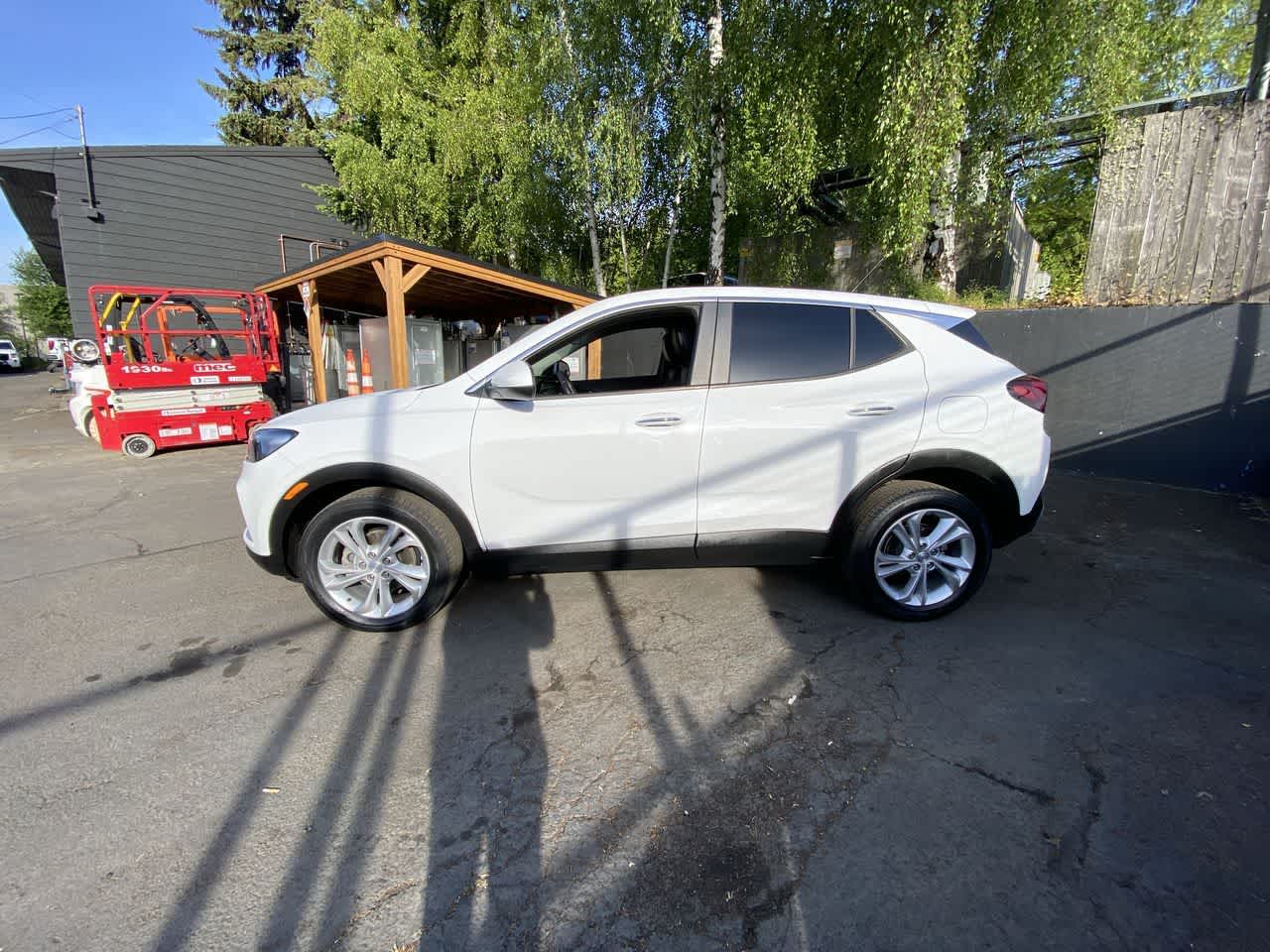 Thumbnail: 2020 Buick Encore GX - 3