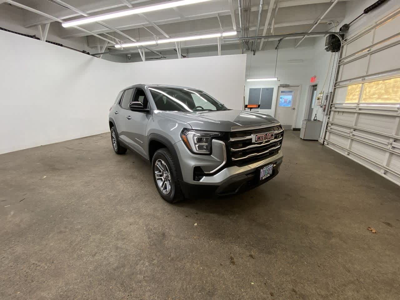 Thumbnail: 2025 GMC Terrain - 8