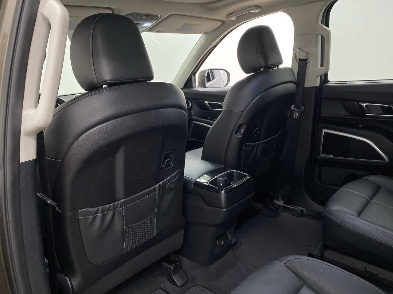 Thumbnail: 2021 Kia Telluride - 16