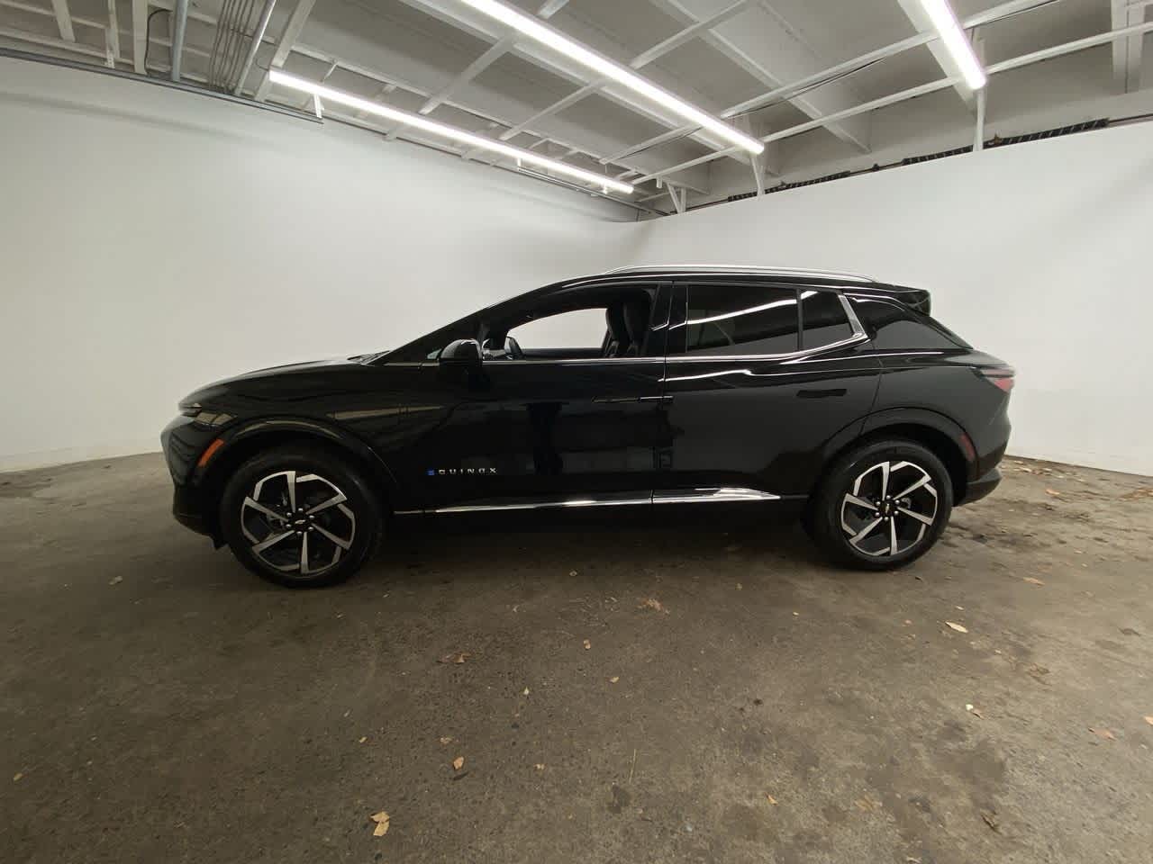 Thumbnail: 2025 Chevrolet Equinox - 3