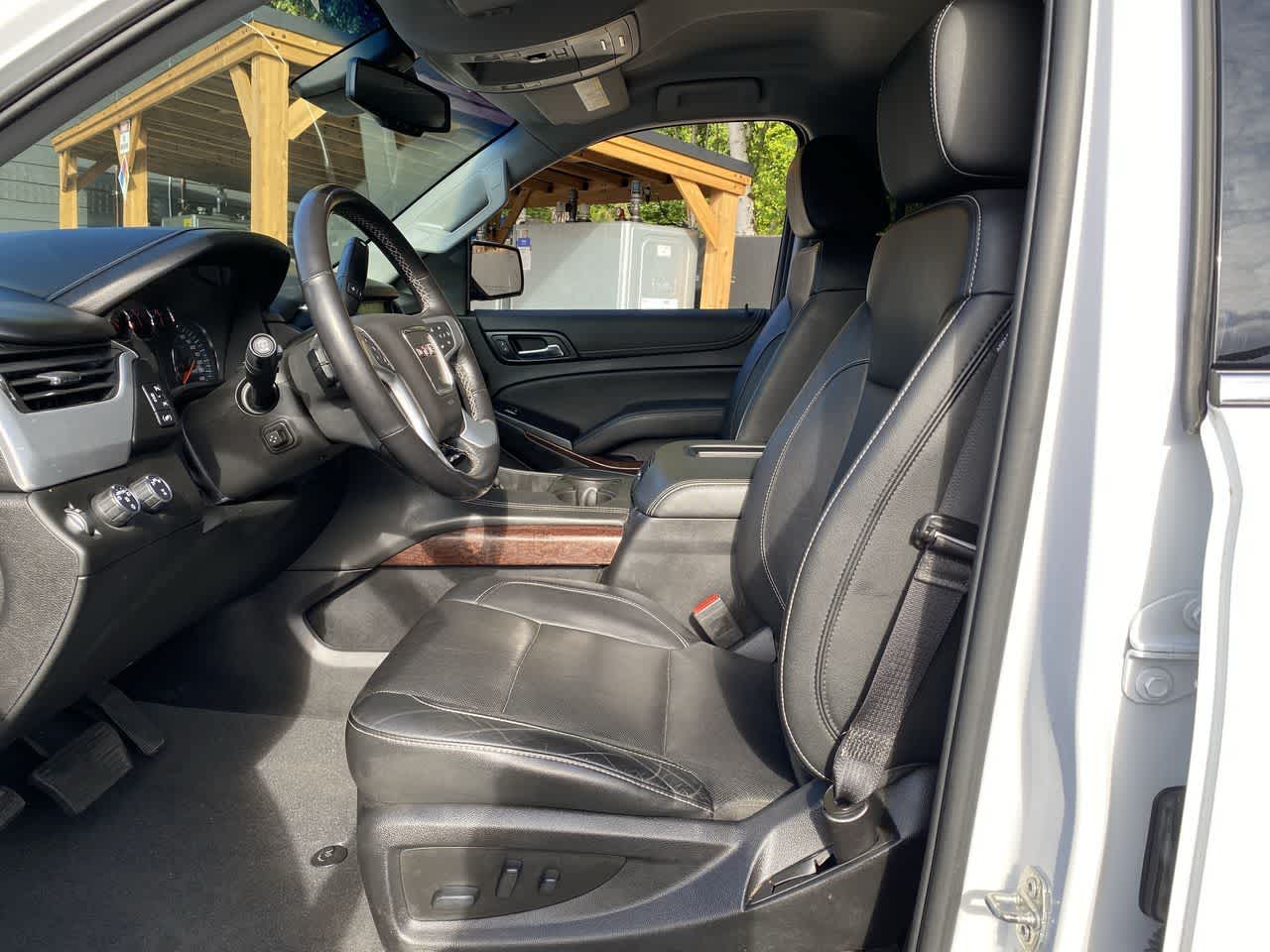 Thumbnail: 2019 GMC Yukon XL - 13