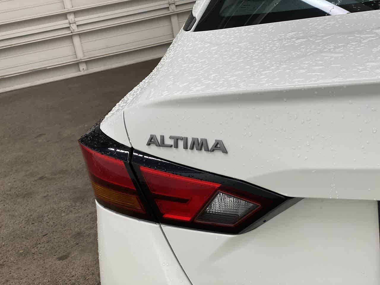 Thumbnail: 2025 Nissan Altima - 10