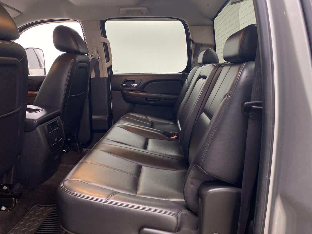 Thumbnail: 2010 GMC Sierra 2500 - 16