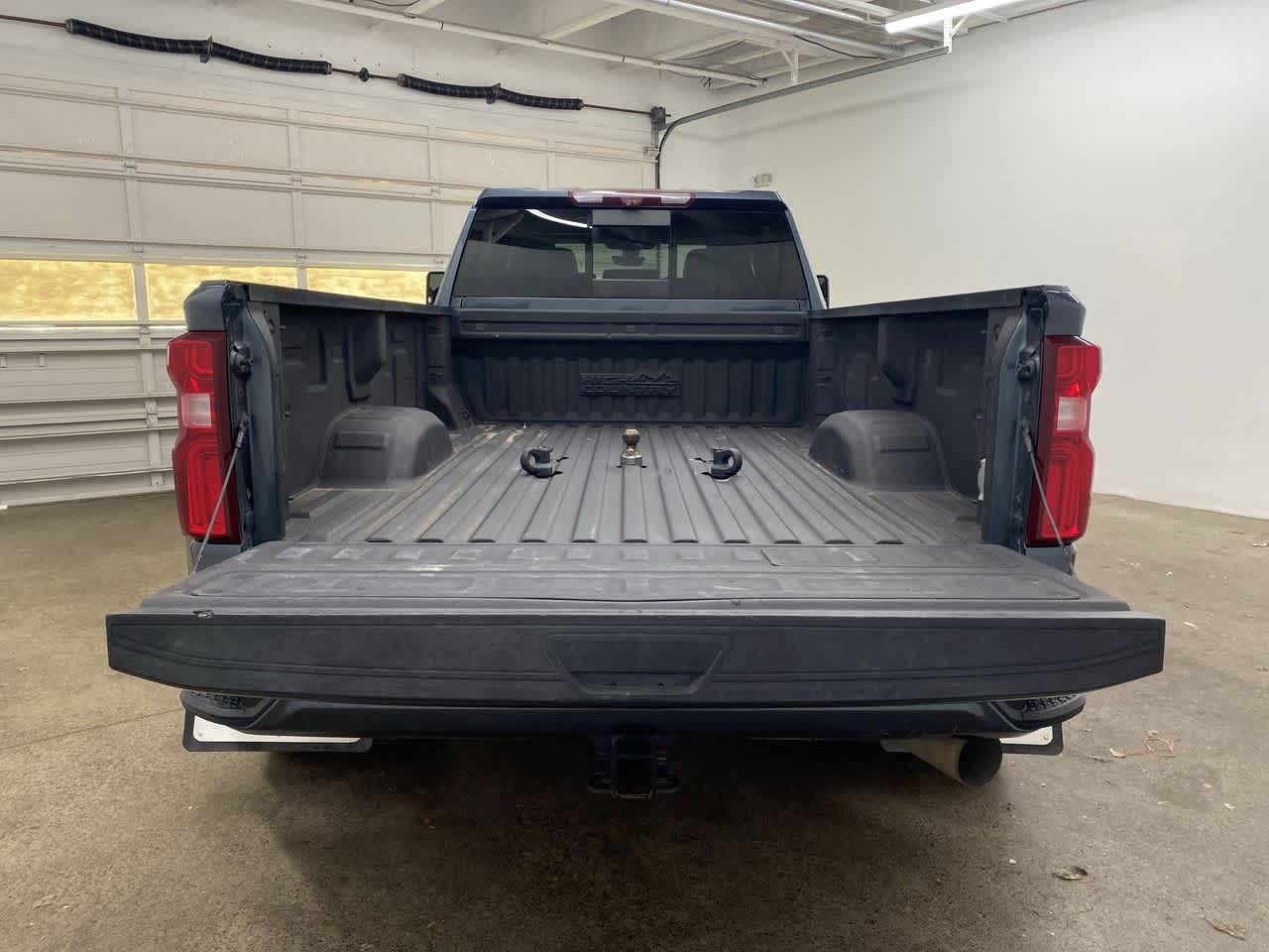 Thumbnail: 2020 Chevrolet Silverado 3500 - 29