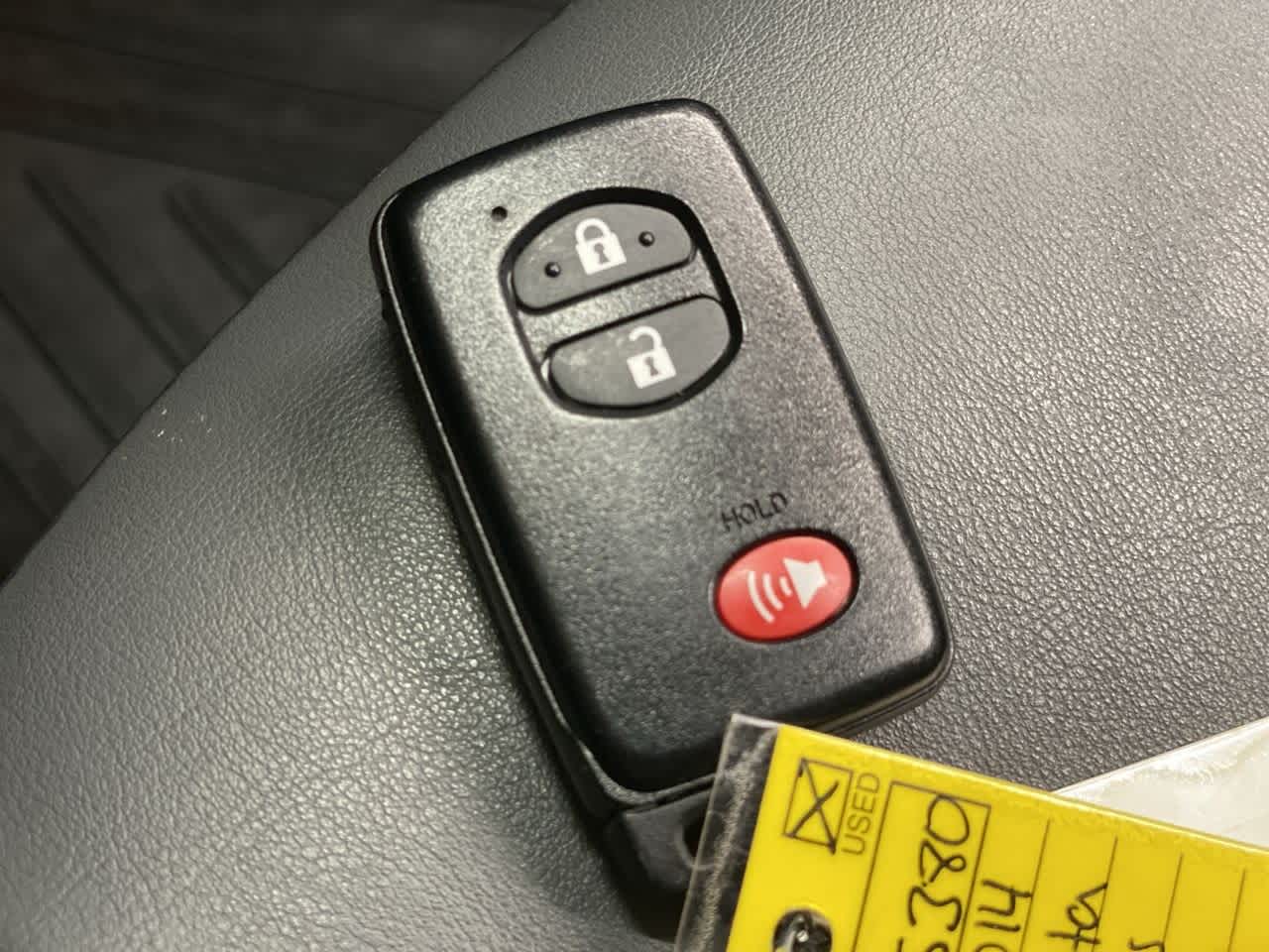 Thumbnail: 2014 Toyota Prius - 30