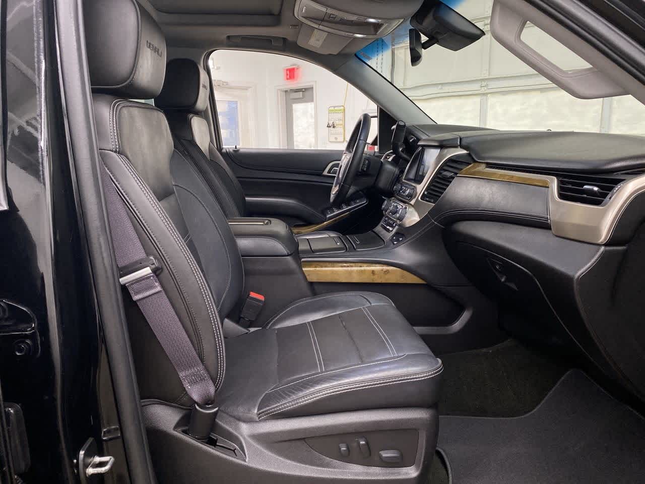 Thumbnail: 2017 GMC Yukon - 18