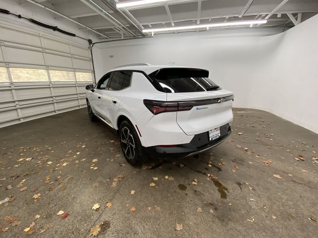 Used 2025 Chevrolet Equinox EV LT SUV