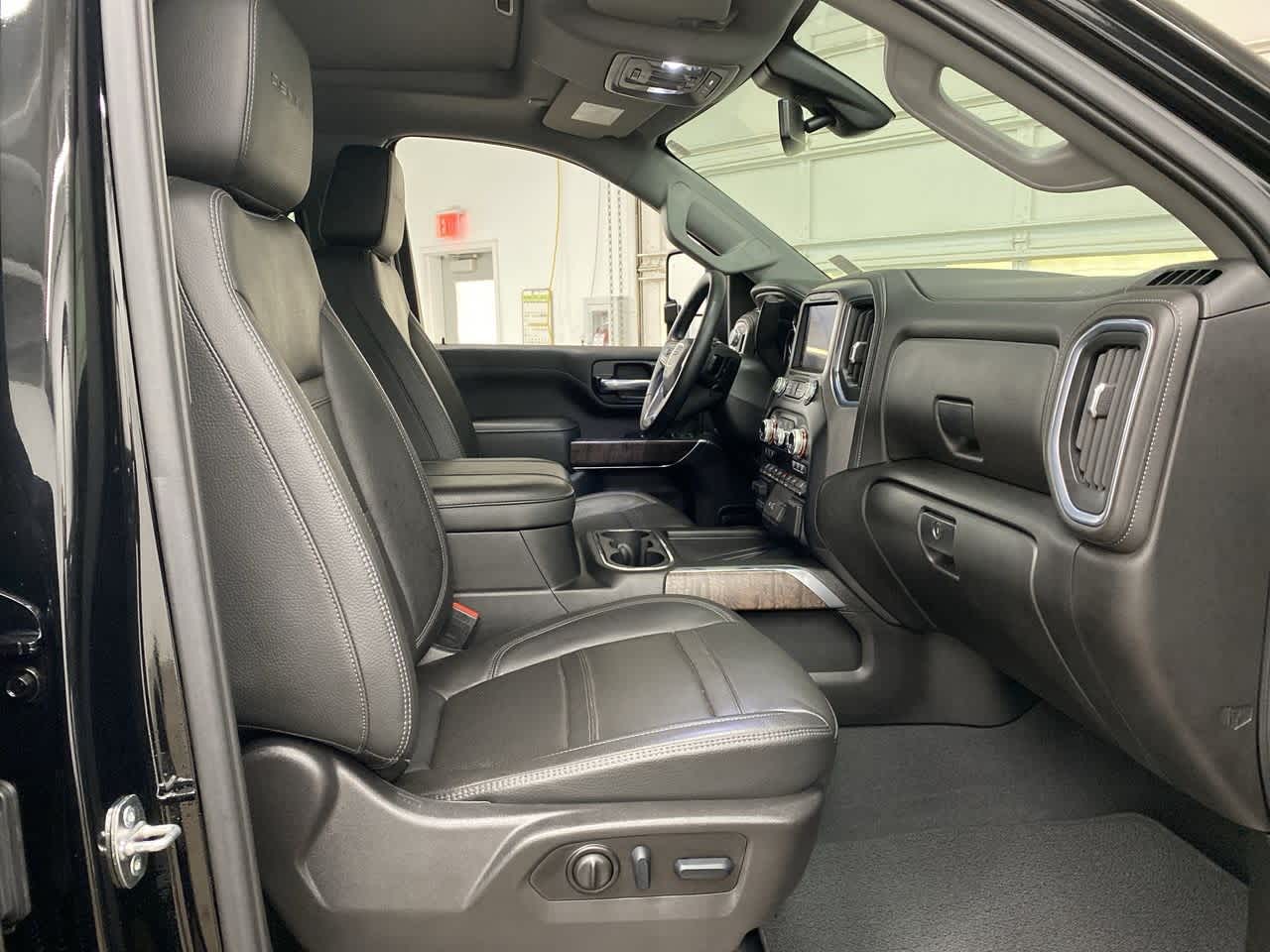 Thumbnail: 2023 GMC Sierra 3500 - 18