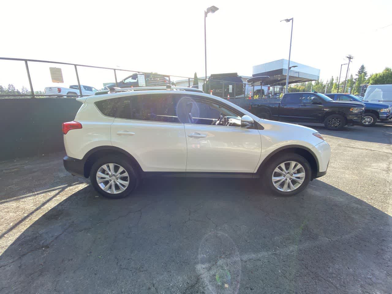 Thumbnail: 2014 Toyota RAV4 - 7