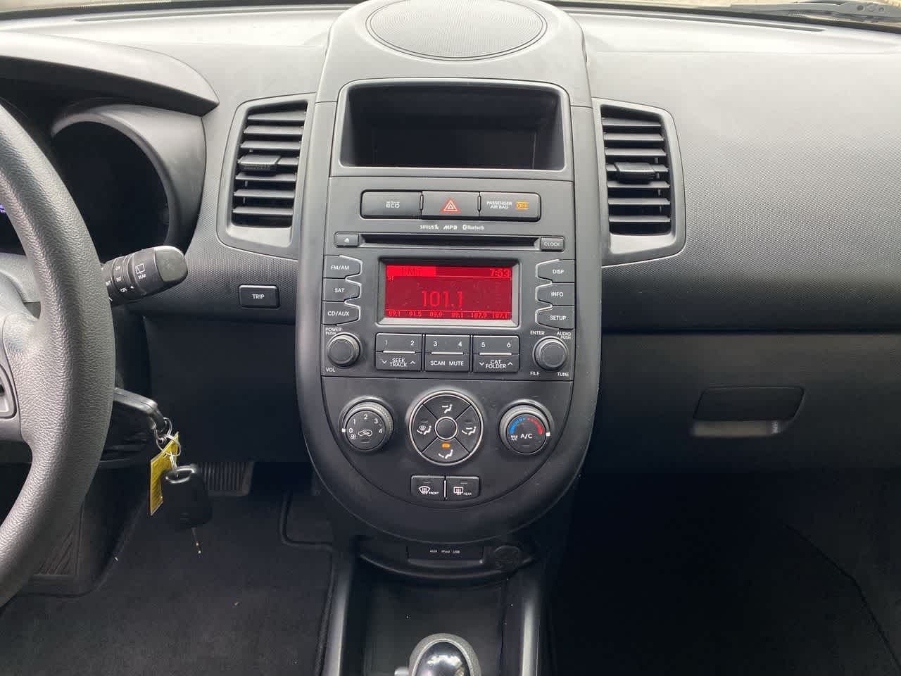 Thumbnail: 2012 Kia Soul - 25