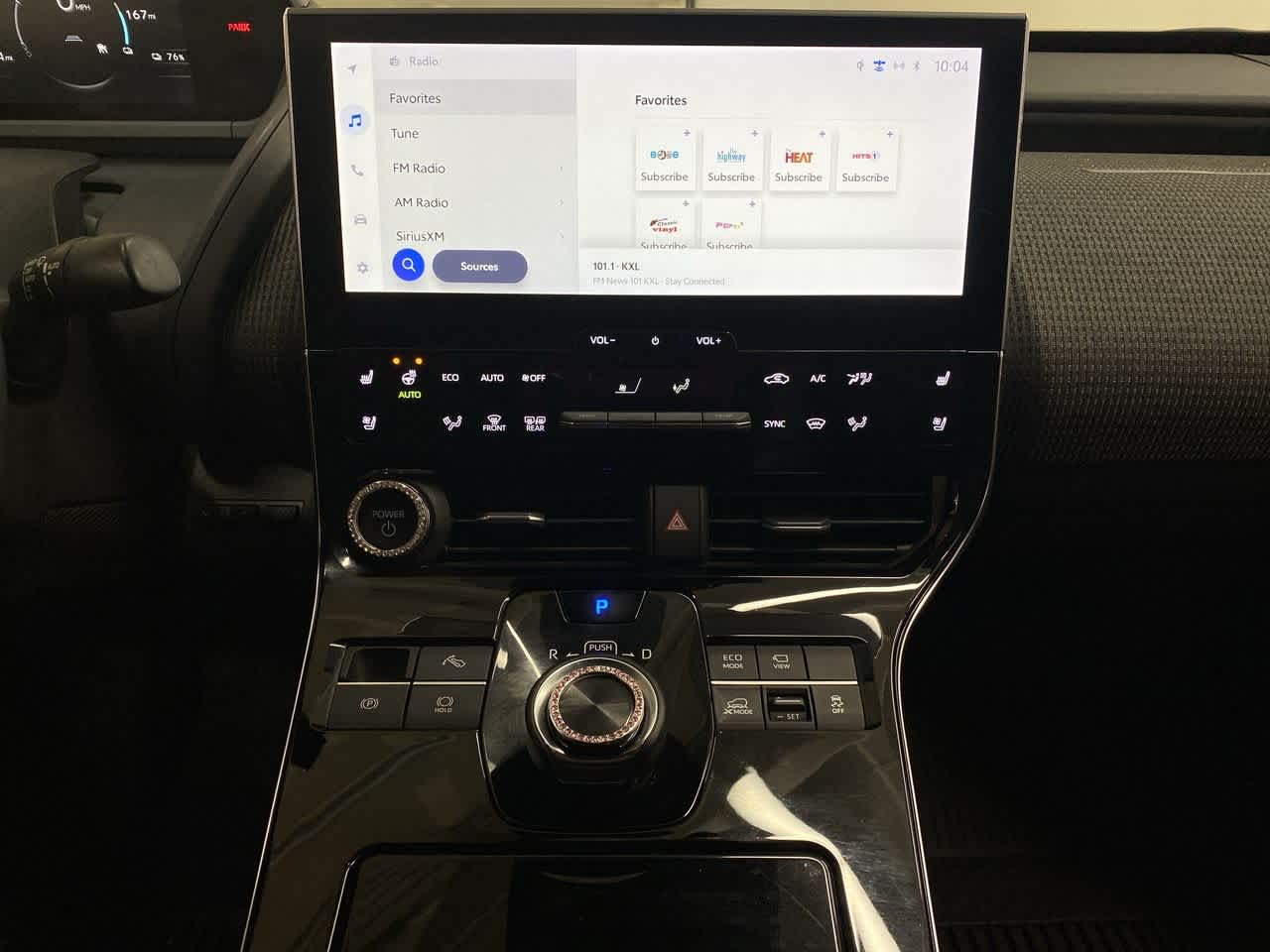 Thumbnail: 2023 Toyota bZ4X - 26