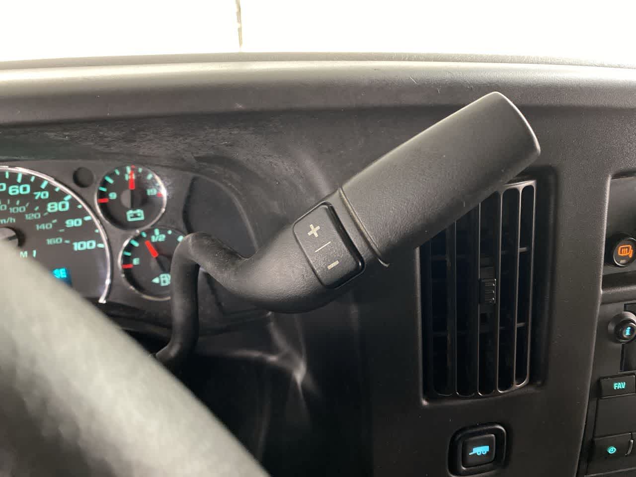 Thumbnail: 2017 Chevrolet Express - 22