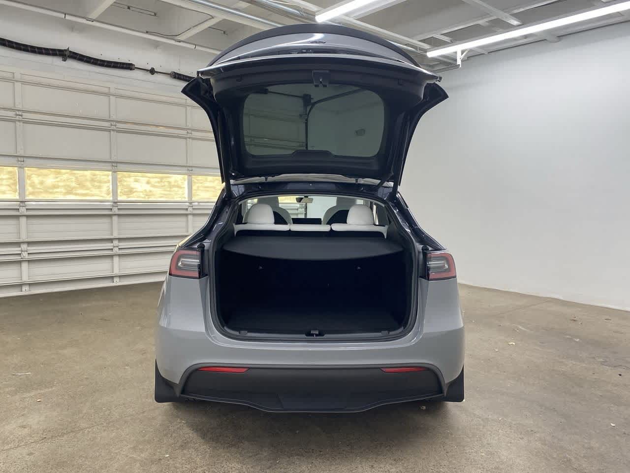 Thumbnail: 2023 Tesla Model Y - 27