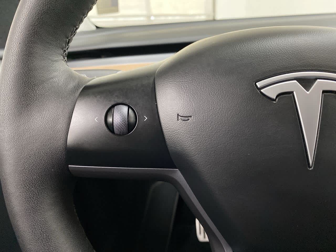 Thumbnail: 2023 Tesla Model Y - 19