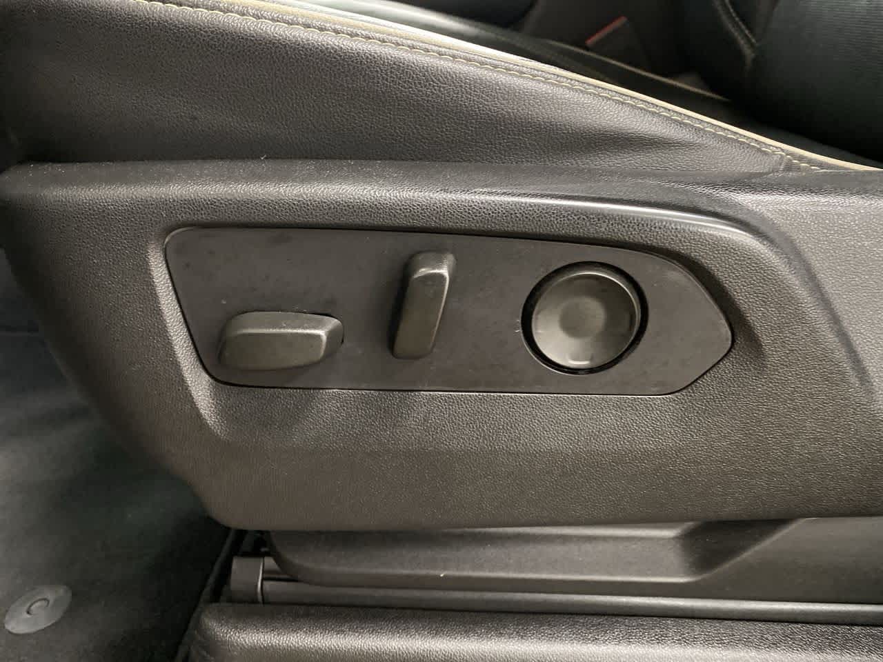 Thumbnail: 2021 GMC Yukon XL - 14