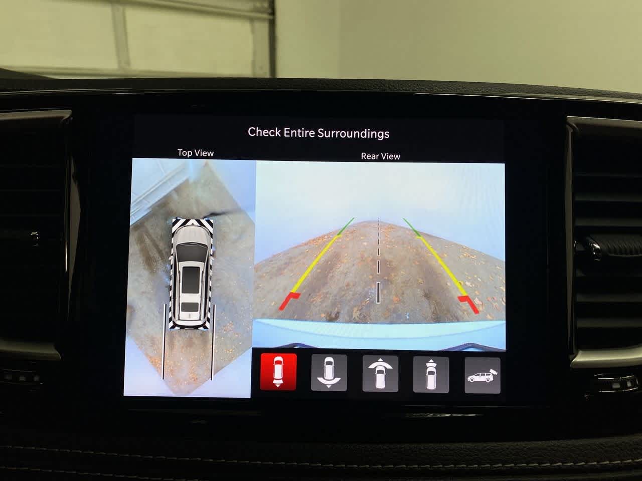 Thumbnail: 2024 Chrysler Pacifica - 26