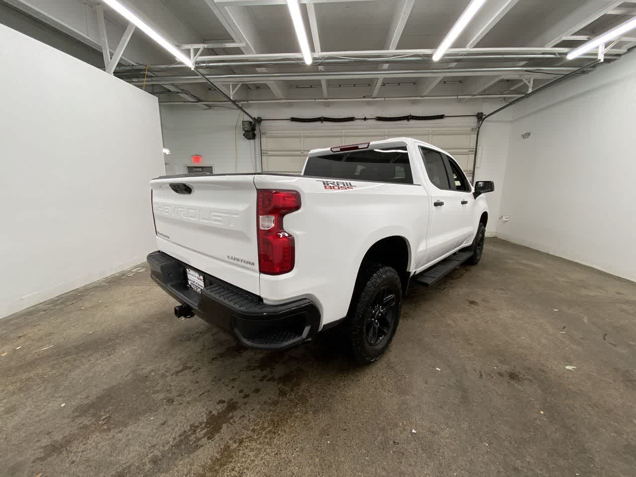 Thumbnail: 2025 Chevrolet Silverado 1500 - 6