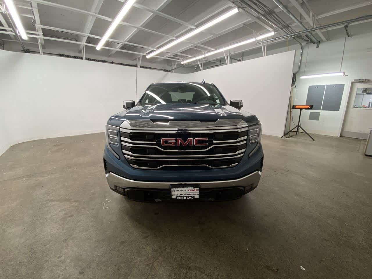 Thumbnail: 2024 GMC Sierra 1500 - 9