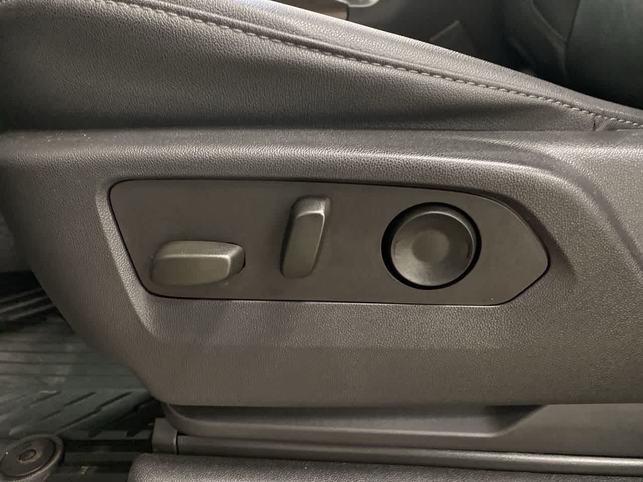 Thumbnail: 2023 Chevrolet Silverado 1500 - 14