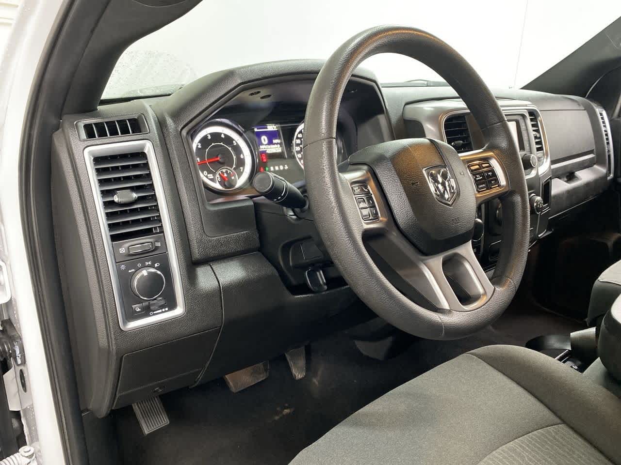 Thumbnail: 2024 RAM 1500 Classic - 2