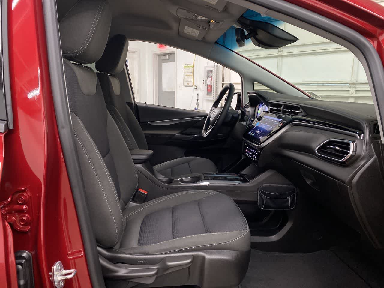 Thumbnail: 2022 Chevrolet Bolt EV - 18