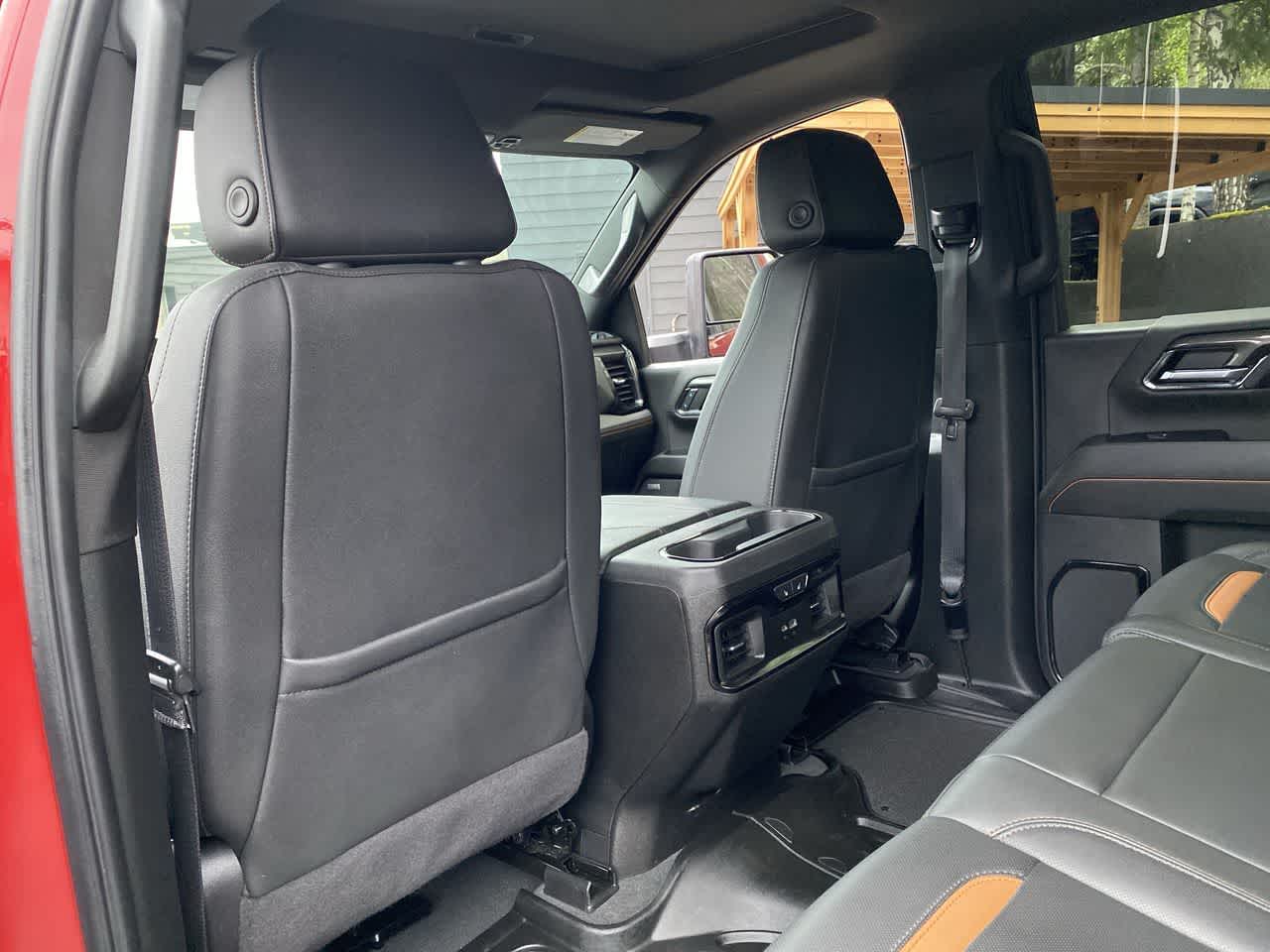 Thumbnail: 2024 GMC Sierra 2500 - 15